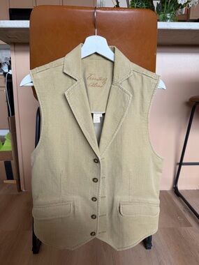 Men’s small, women’s Large vintage Button Vest Jacket Territory Ahead